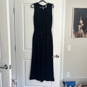 Spanx Air Essentials black jumpsuit. Size M.